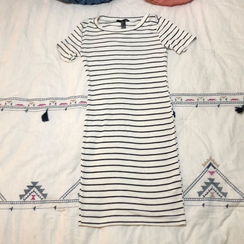 Forever 21 Black and white striped t shirt dress